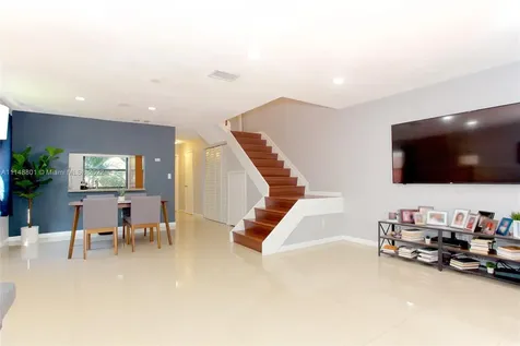 10340 NW 3rd Street Pembroke Pines FL 33026