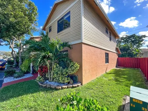 10340 NW 3rd Street Pembroke Pines FL 33026