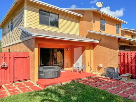 10340 NW 3rd Street Pembroke Pines FL 33026
