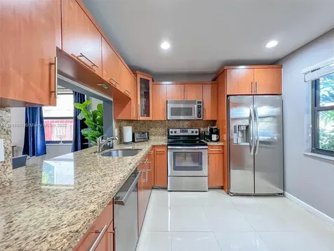 10340 NW 3rd Street Pembroke Pines FL 33026