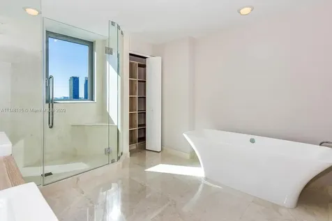 17111 Biscayne Boulevard North Miami Beach FL 33160