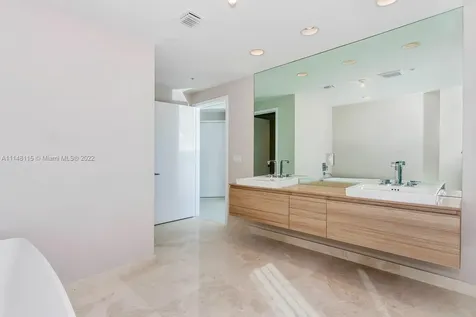 17111 Biscayne Boulevard North Miami Beach FL 33160