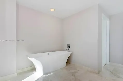 17111 Biscayne Boulevard North Miami Beach FL 33160