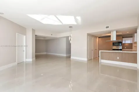 17111 Biscayne Boulevard North Miami Beach FL 33160