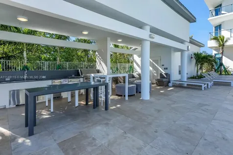 17111 Biscayne Boulevard North Miami Beach FL 33160