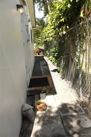 Miami FL 33127