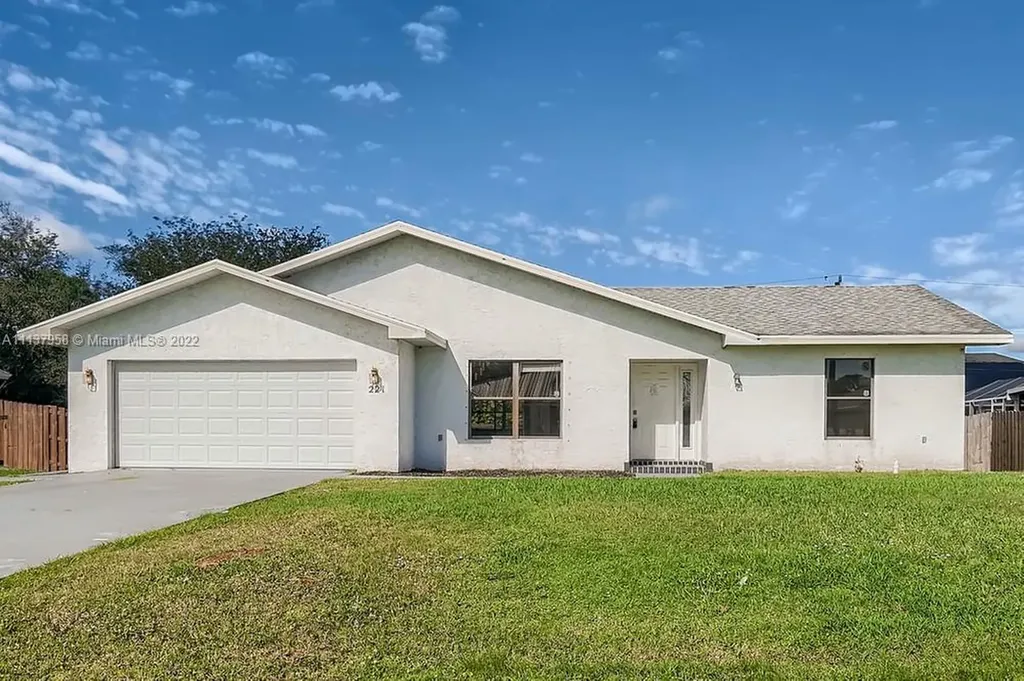 221 SW Parish Terrace Port St. Lucie FL 34984