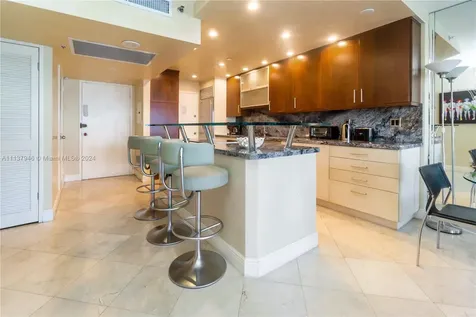 100 Lincoln Road Miami Beach FL 33139