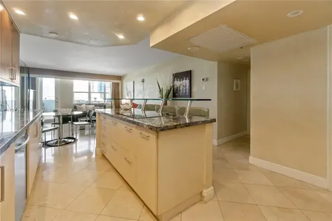 100 Lincoln Road Miami Beach FL 33139