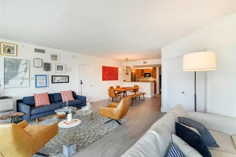 10 Venetian Way Miami Beach FL 33139