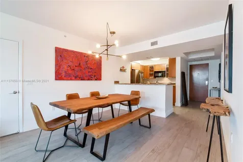 10 Venetian Way Miami Beach FL 33139