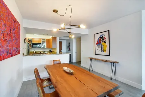 10 Venetian Way Miami Beach FL 33139