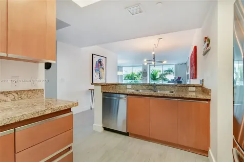10 Venetian Way Miami Beach FL 33139