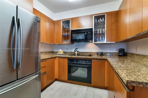 10 Venetian Way Miami Beach FL 33139