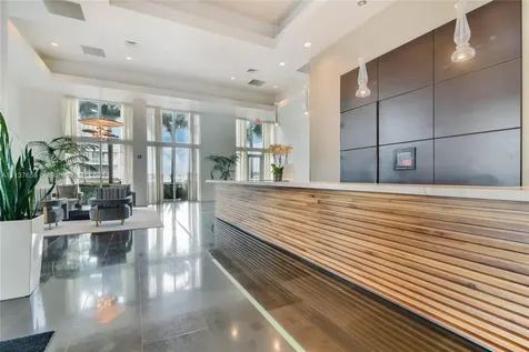 10 Venetian Way Miami Beach FL 33139