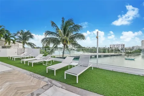10 Venetian Way Miami Beach FL 33139
