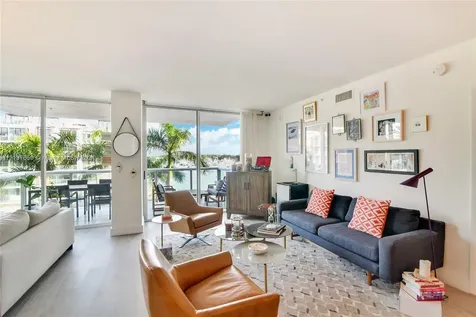 10 Venetian Way Miami Beach FL 33139