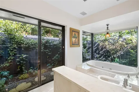 10350 SW 125th Street Miami FL 33176