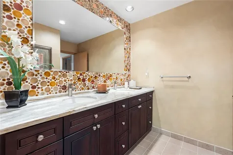 10350 SW 125th Street Miami FL 33176