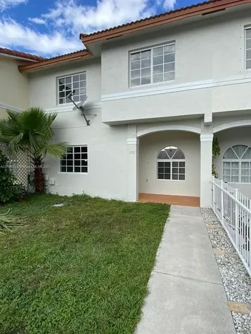 1291 SE 8th Place Homestead FL 33035
