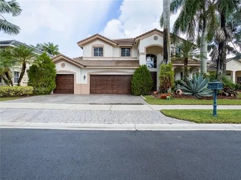 2454 Greenbrier Court Weston FL 33327