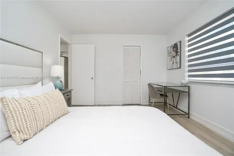 20077 SW 87th Place Cutler Bay FL 33189