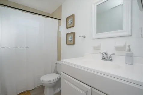 20077 SW 87th Place Cutler Bay FL 33189
