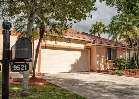 9521 NW 18th Drive Plantation FL 33322