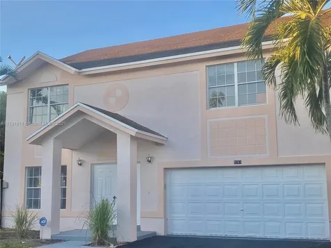 9761 SW 15th Street Pembroke Pines FL 33025