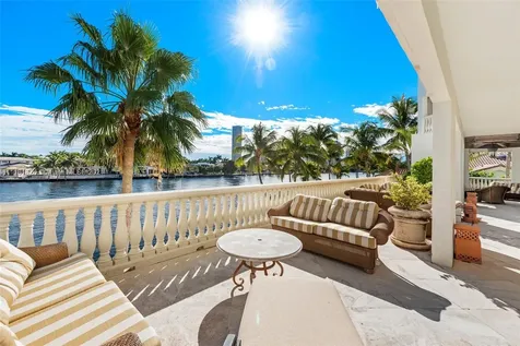 20165 NE 39th Place Aventura FL 33180