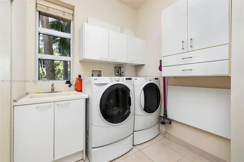 20165 NE 39th Place Aventura FL 33180
