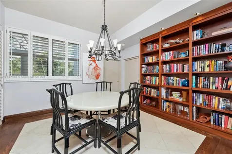 20165 NE 39th Place Aventura FL 33180