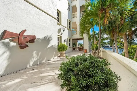 20165 NE 39th Place Aventura FL 33180