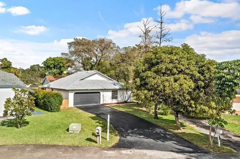 3819 NW 73rd Way Coral Springs FL 33065