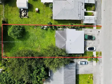 627 NW 4th Court Hallandale Beach FL 33009