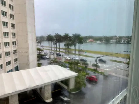 5401 Collins Avenue Miami Beach FL 33140