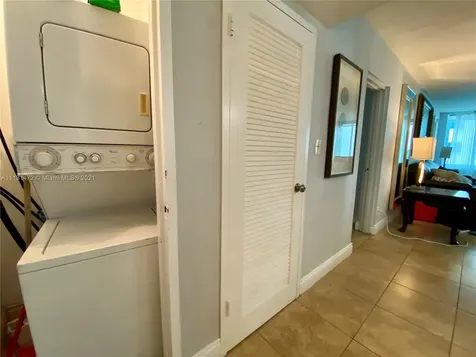 5401 Collins Avenue Miami Beach FL 33140
