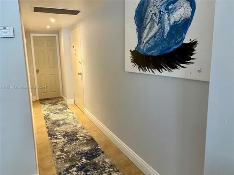 5401 Collins Avenue Miami Beach FL 33140
