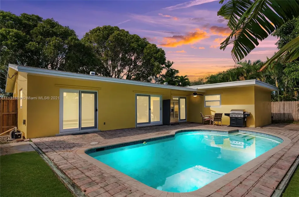 4470 NW 19th Terrace Oakland Park FL 33309
