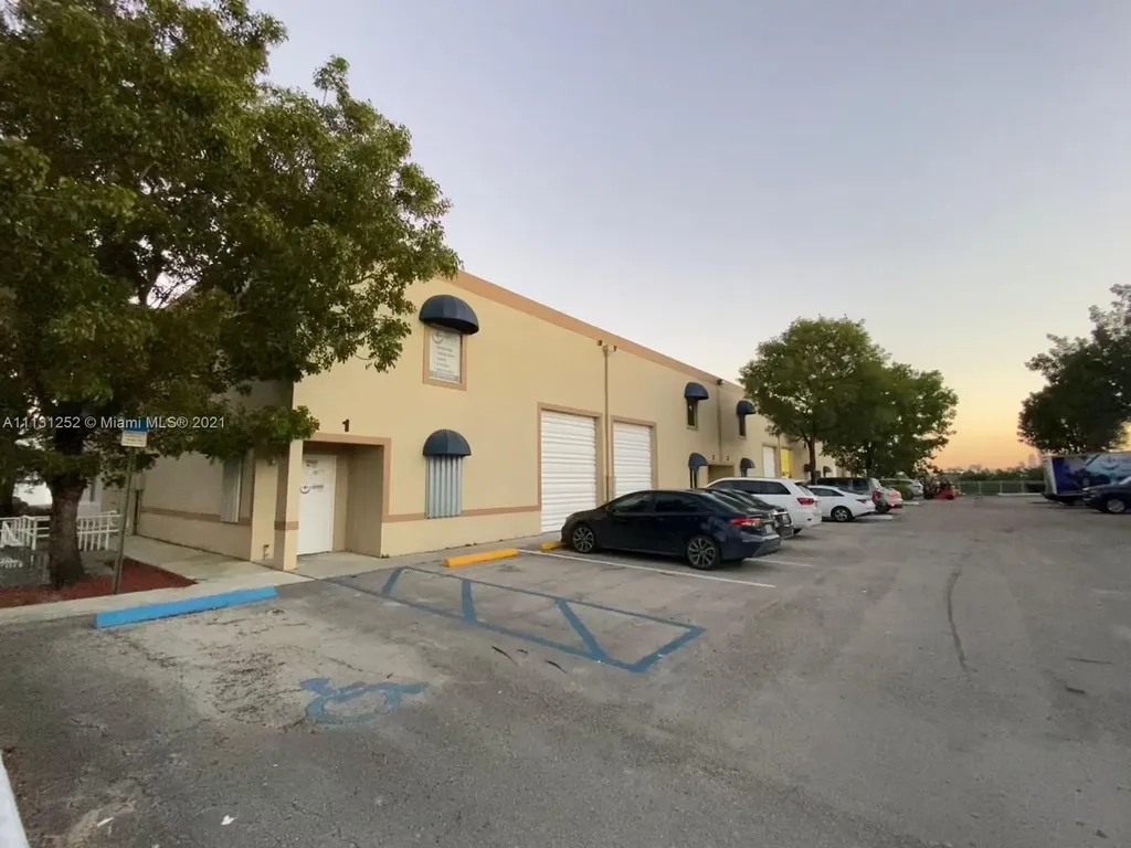 10810 NW 138th Street Hialeah Gardens FL 33018