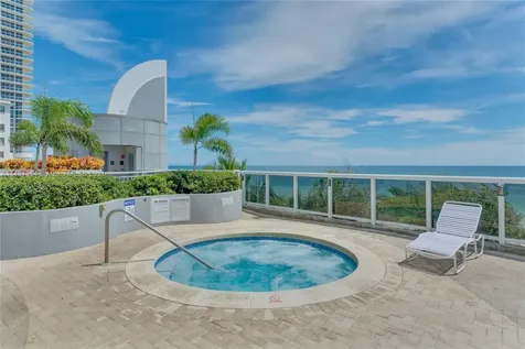 6301 Collins Miami Beach FL 33141