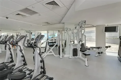 6301 Collins Miami Beach FL 33141