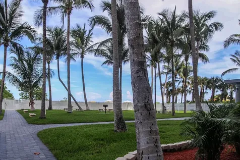 6301 Collins Miami Beach FL 33141