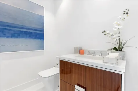 15701 Collins Avenue Sunny Isles Beach FL 33160