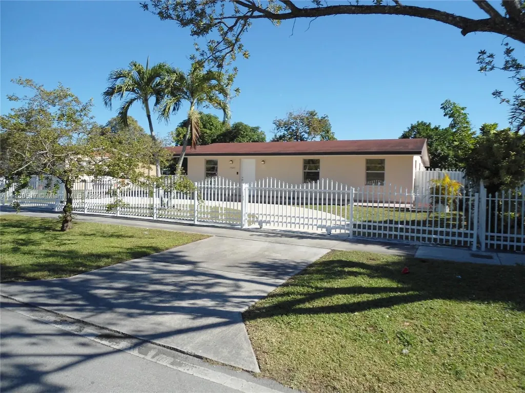 19201 NW 52nd Avenue Miami Gardens FL 33055