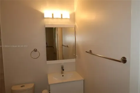 2644 Oakbrook Drive Weston FL 33332
