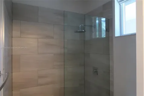 2644 Oakbrook Drive Weston FL 33332