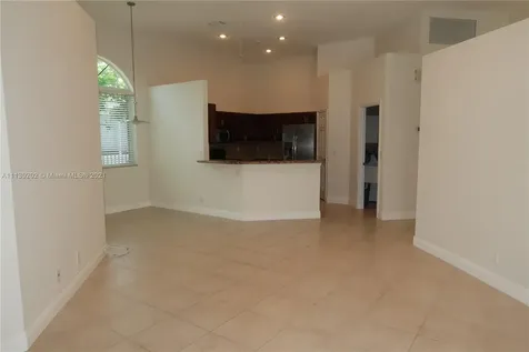 2644 Oakbrook Drive Weston FL 33332
