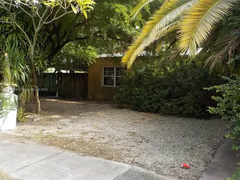 2390 SW 17th Terrace Miami FL 33145