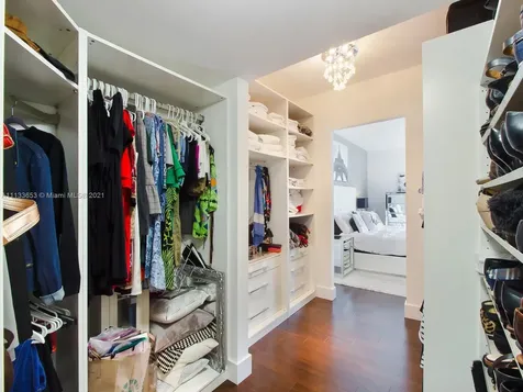 520 Brickell Key Drive Miami FL 33131